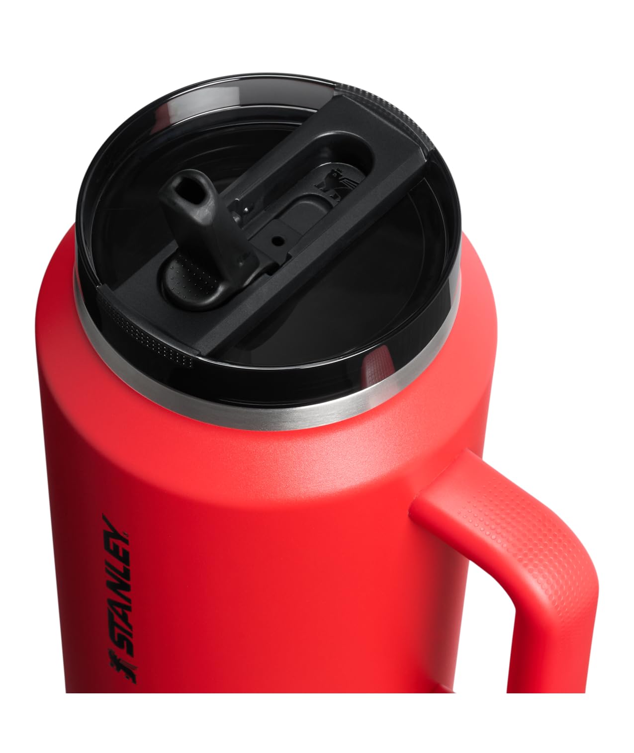 Quencher ProTour Flipstraw Tumbler (64 Ounces / Chili Black)