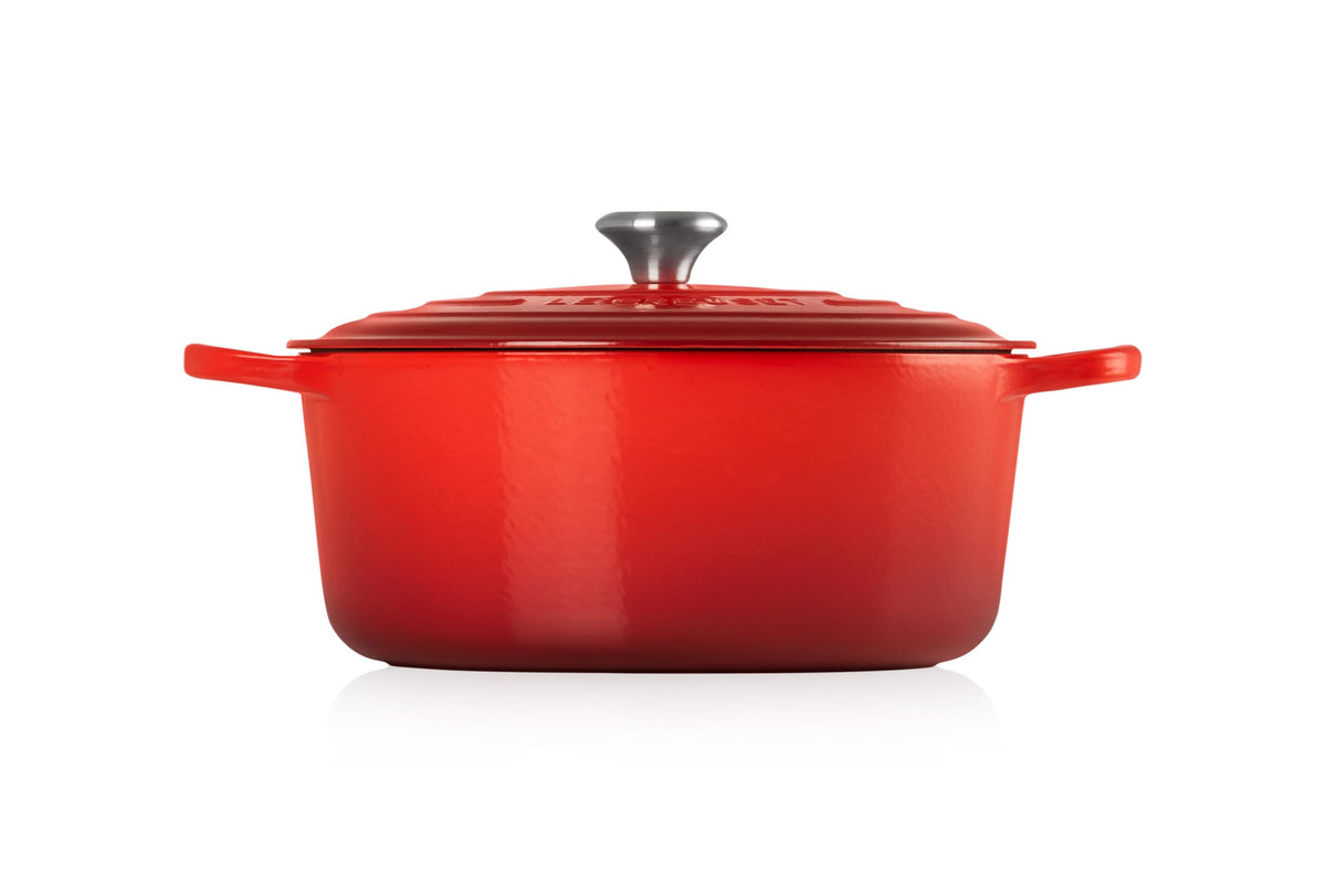 Enameled Cast Iron Round Dutch Oven (Cerise / 9 Qt)