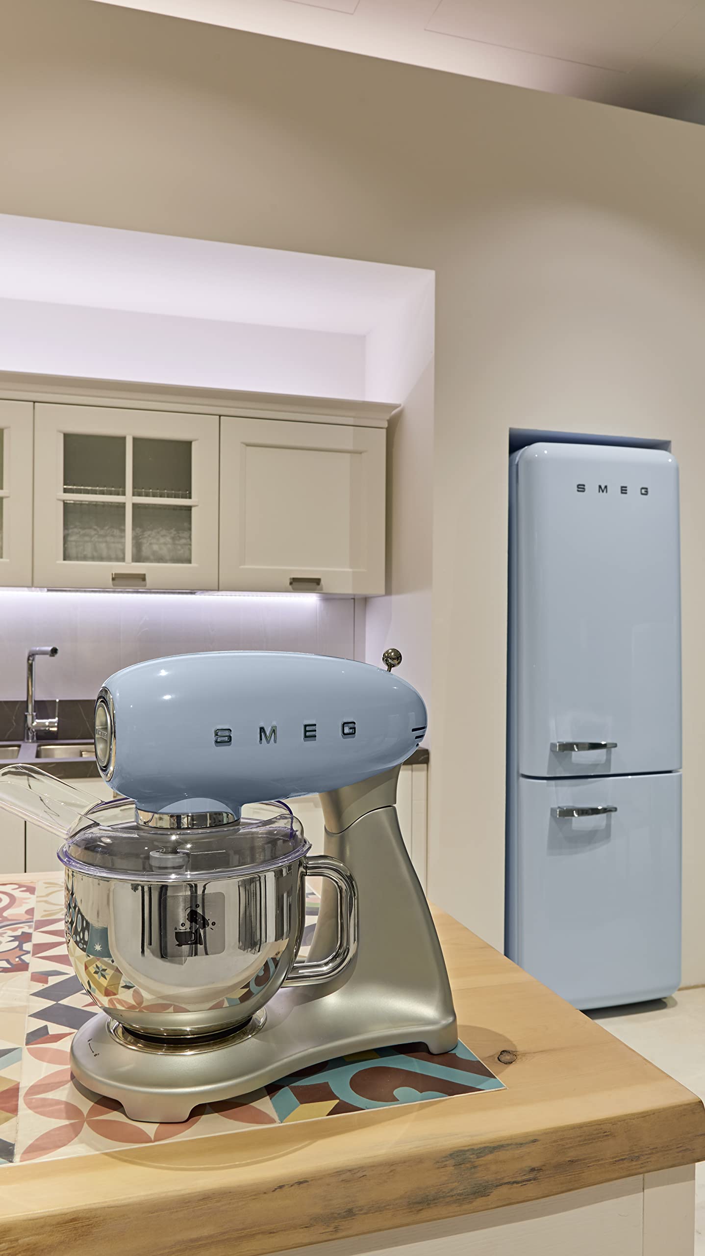 50's Retro Pastel Blue Stand Mixer (Large / Blue)