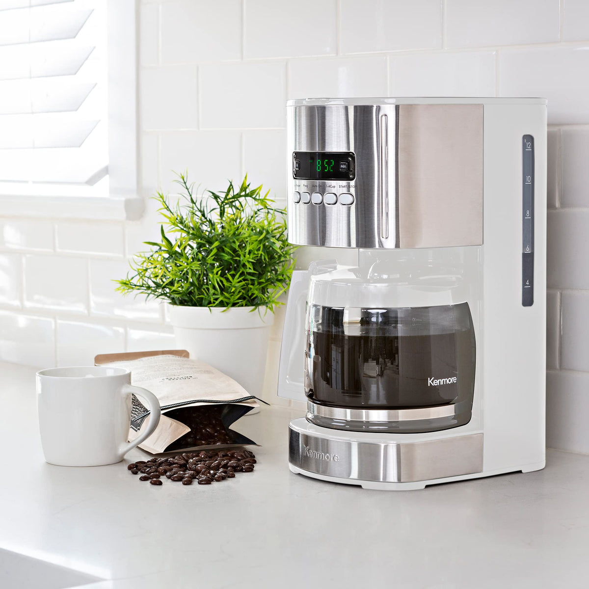 Kenmore drip Coffee Maker (White)