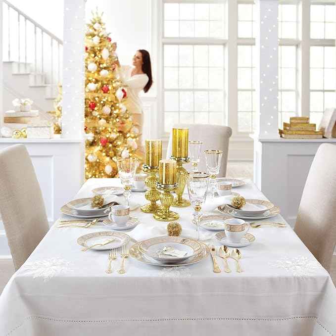 BrylaneHome 40 Piece Medici Porcelain Dinnerware Set (Service For 8), Includes Dinner & Dessert Plates, Bowls, Cups & Saucers, Elegant Gold Rim Pattern - Gold White