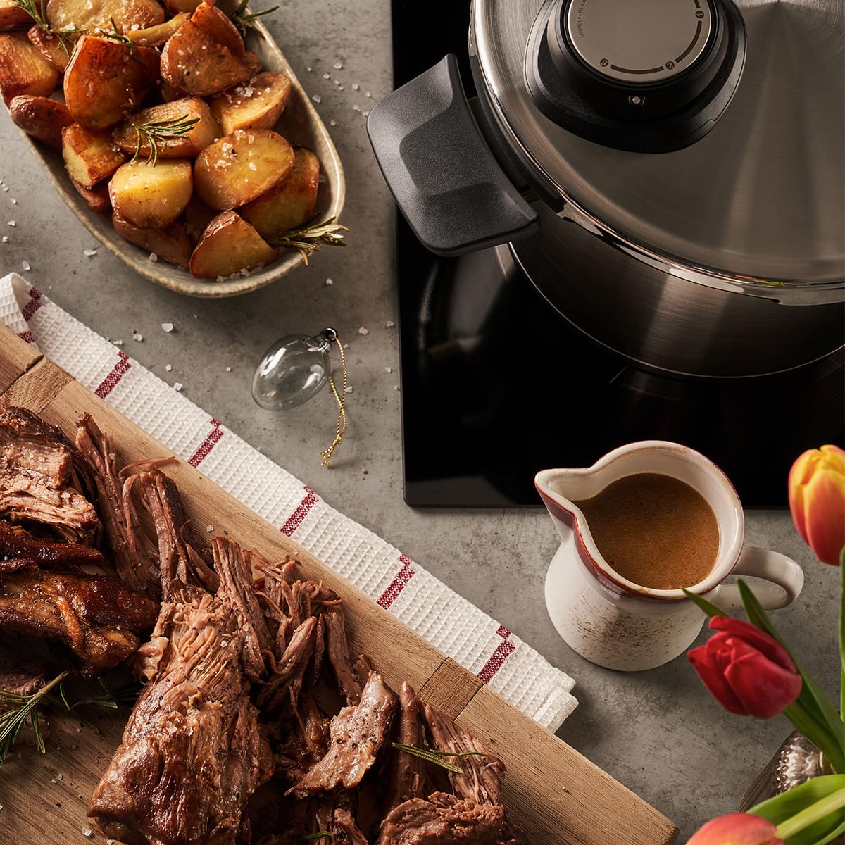 Vitavit Premium Pressure Cooker with Steamer Insert