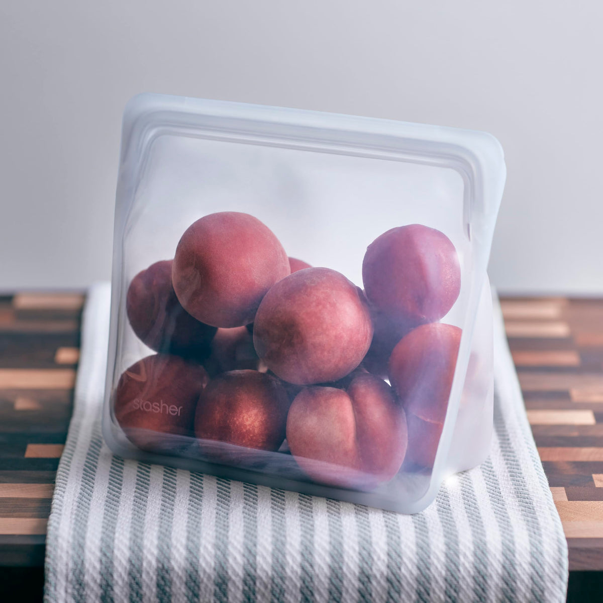 Premium Reusable Silicone Bag (Clear / Mega)
