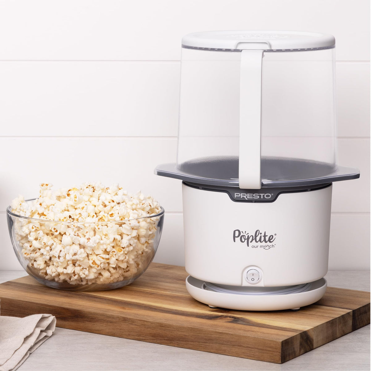 04812 PopLite Our Munch Hot Air Popcorn Popper (15 Cups)