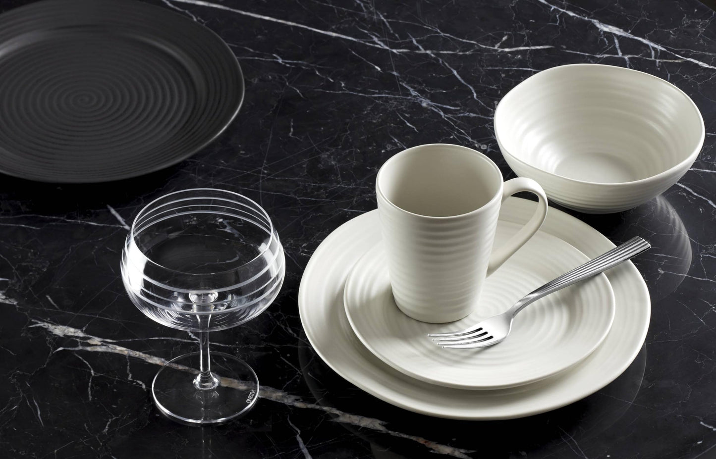 Black Ridge Piece Dinnerware Set (Black / 12-Piece Dinnerware Set)