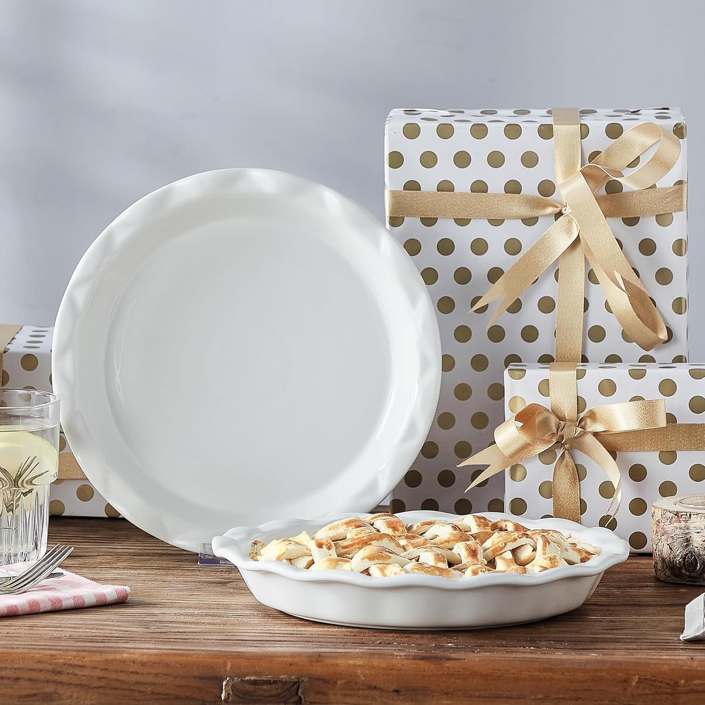 Lareina Ceramic Pie Pans for Baking, 9 Inches Pie Plate for Apple Pie, 36 Ounce Round Baking Dish, Set of 2, Thanksgiving day Gifts for Women, White - HomeSpice