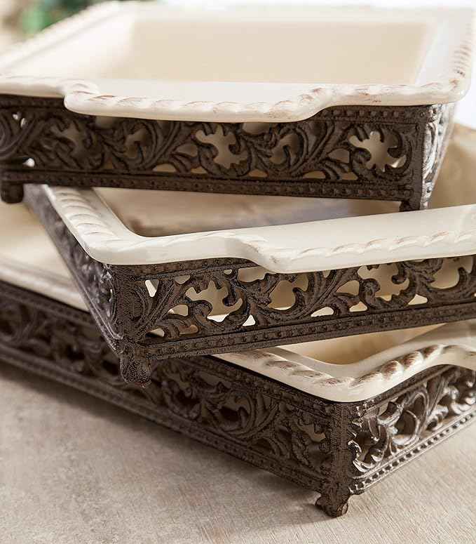 Acanthus Baker