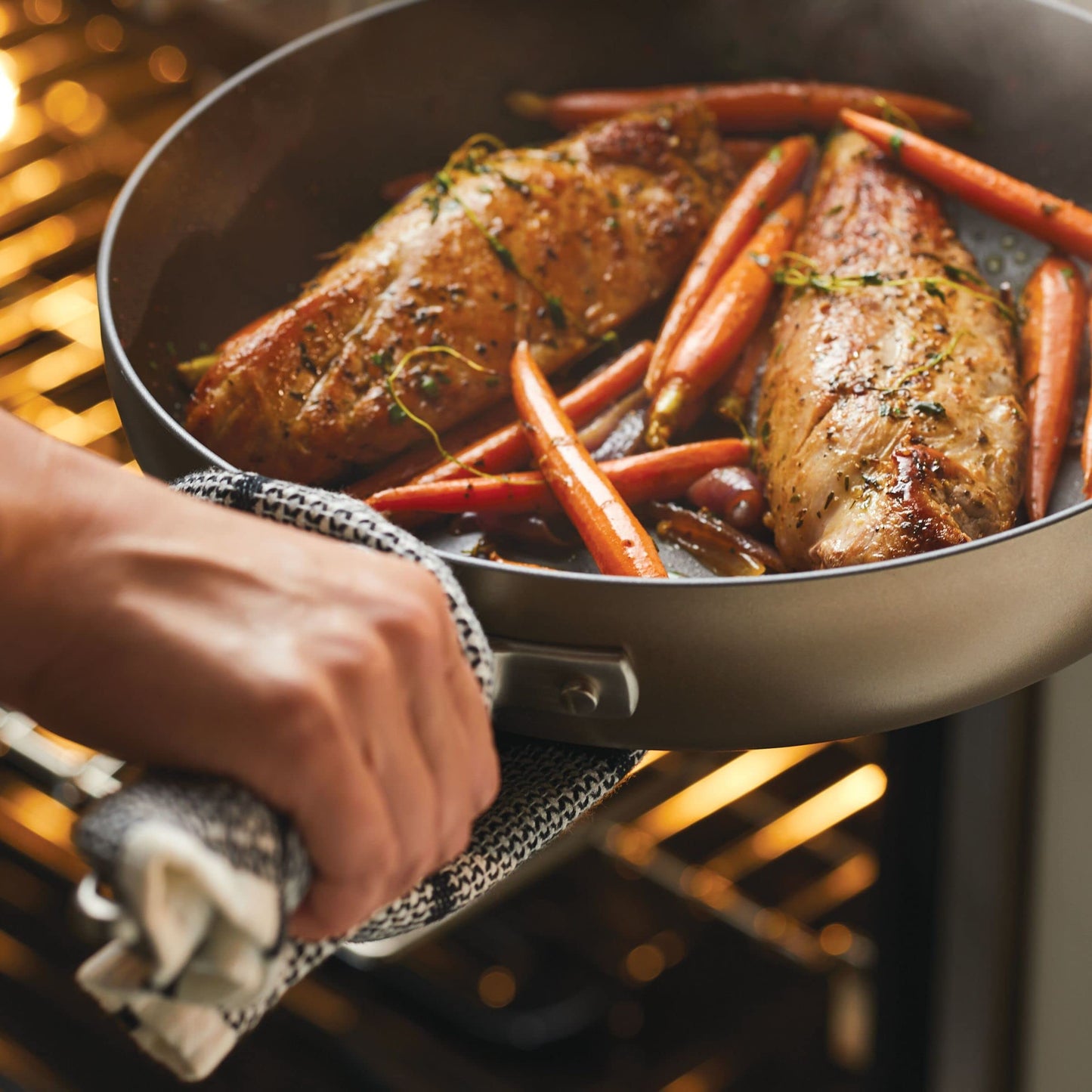 Advanced Hard Anodized Nonstick Deep Frying Pan with Lid (Bronze / Skillet w/ Lid (12-Inch))