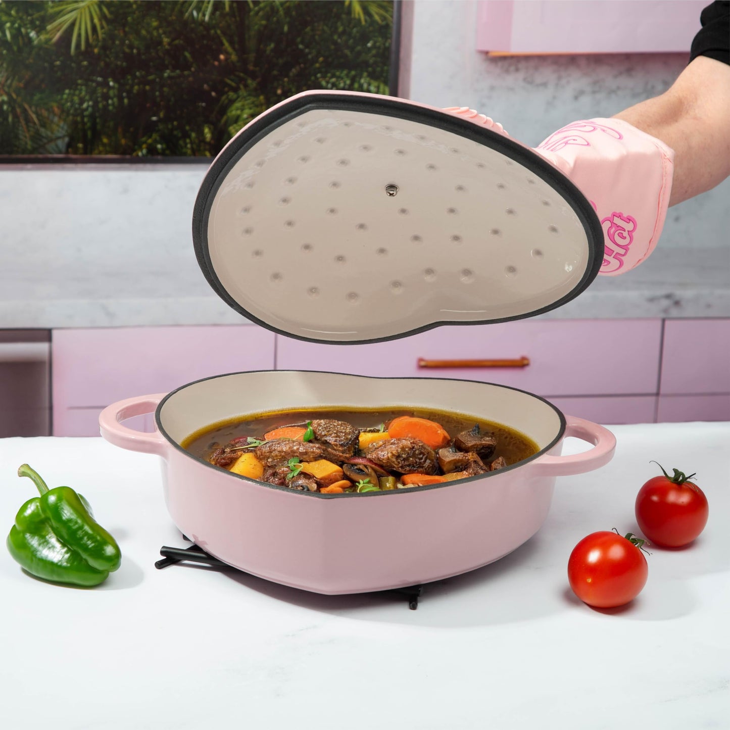 Enameled Cast Iron Braiser (Pink / 3.5-Quart)