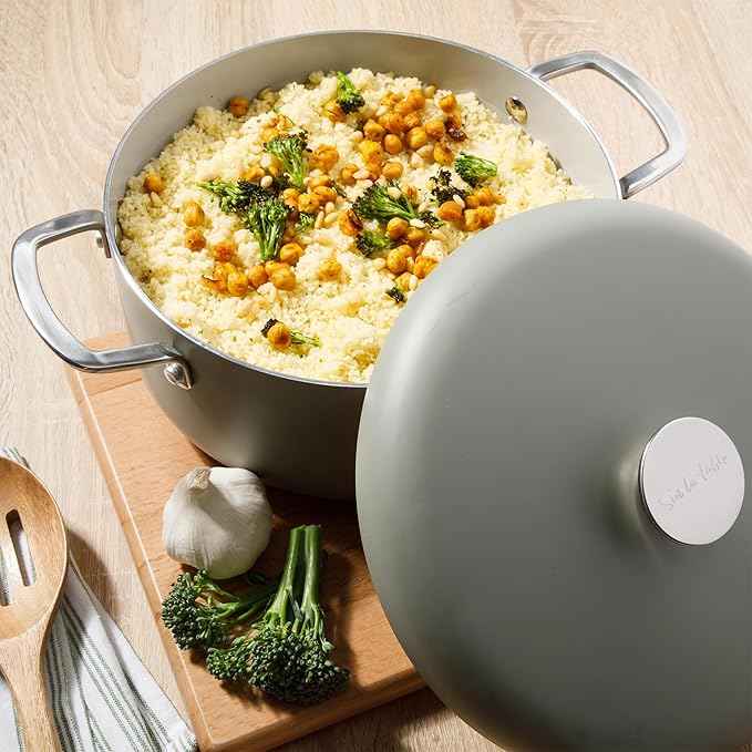 Sur La Table Kitchen Essentials Potluck Porch 10 Piece PFA Free Ceramic Non stick Interior Forged Aluminum Cookware Pots and Pans Set W/Aluminum Lids - Green - Induction Compatible