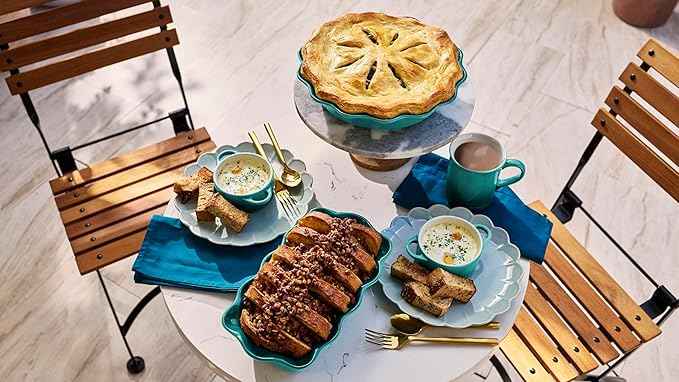 Le Creuset Stoneware 9" Heritage Pie Dish, Riviera