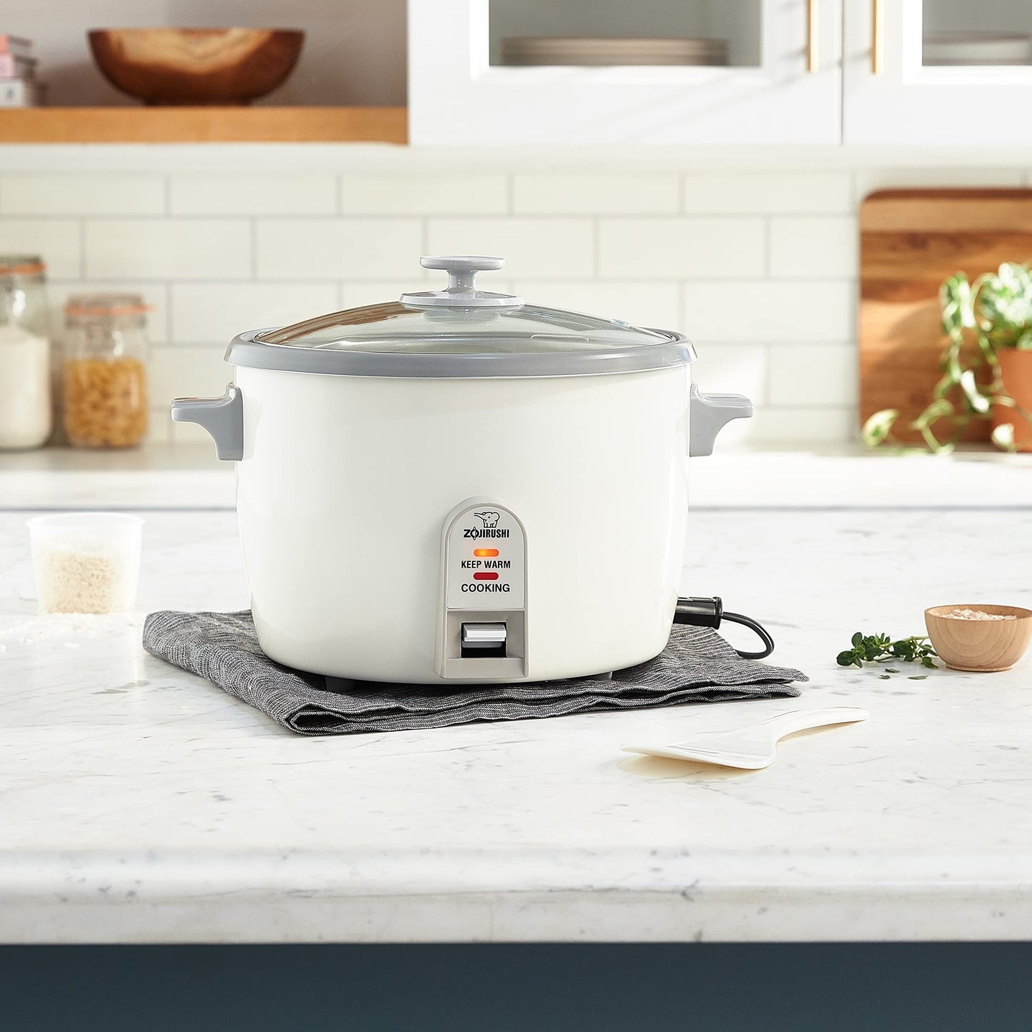 NHS-18 10-Cup (Uncooked) Rice Cooker,White (10 cup / Rice Cooker and Steamer 10 Cup)
