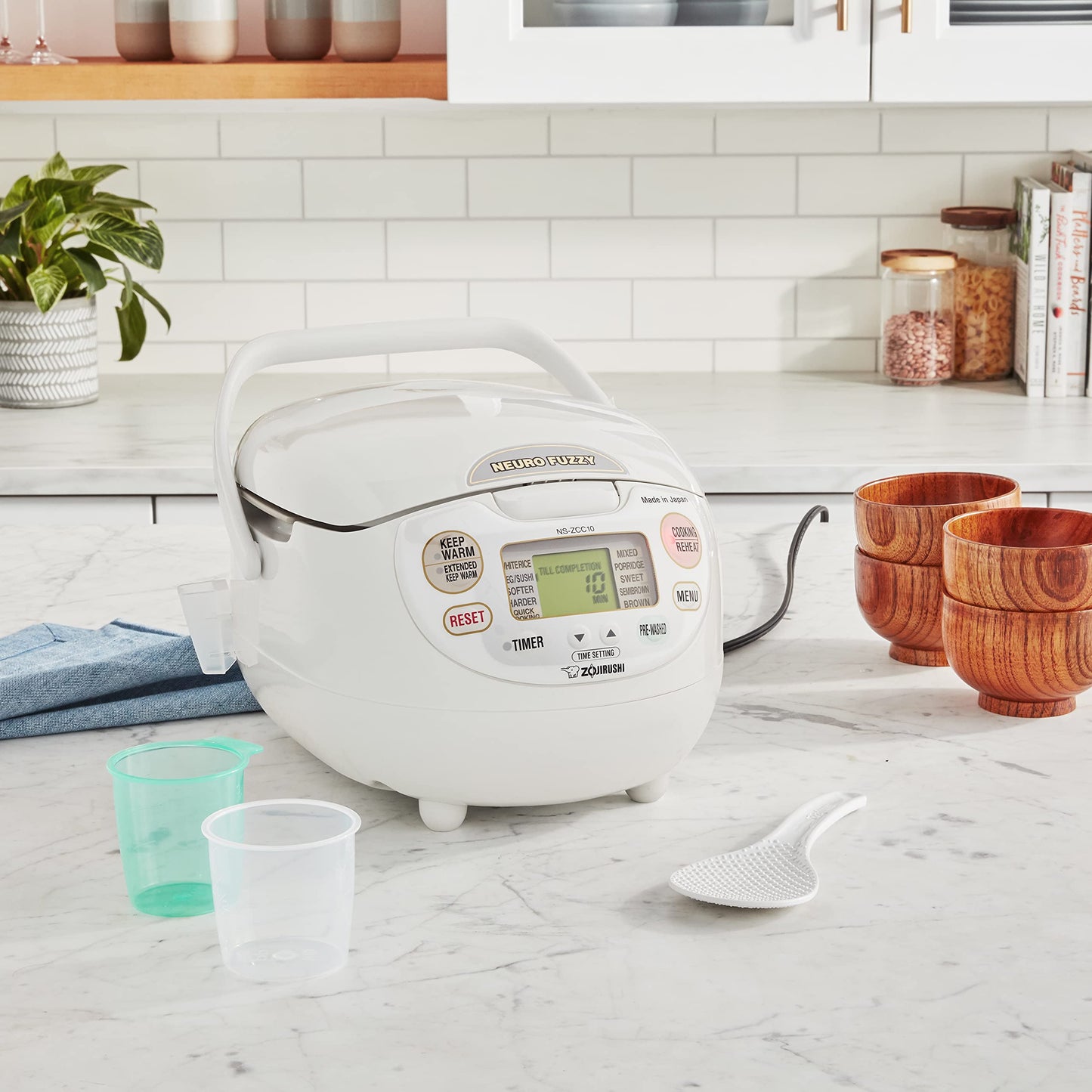 Ns ZCC10 Neuro Fuzzy Rice Cooker and Warmer (5.5-Cup uncooked rice)