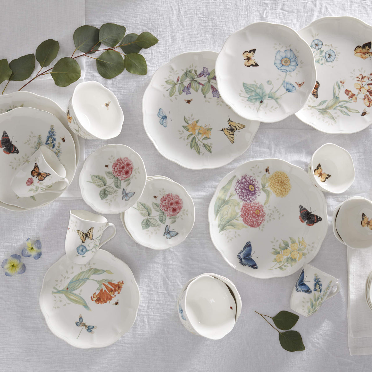 Butterfly Meadow Porcelain 28 (28-Piece Dinnerware Set)