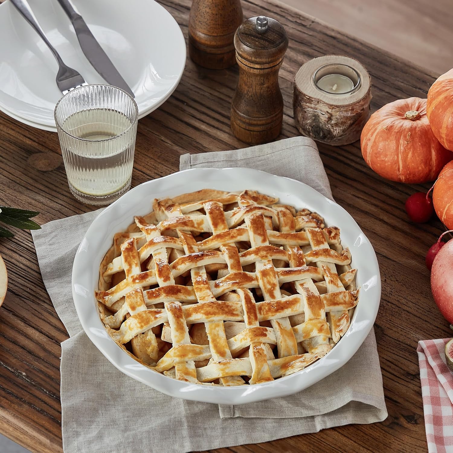 Lareina Ceramic Pie Pans for Baking, 9 Inches Pie Plate for Apple Pie, 36 Ounce Round Baking Dish, Set of 2, Thanksgiving day Gifts for Women, White - HomeSpice