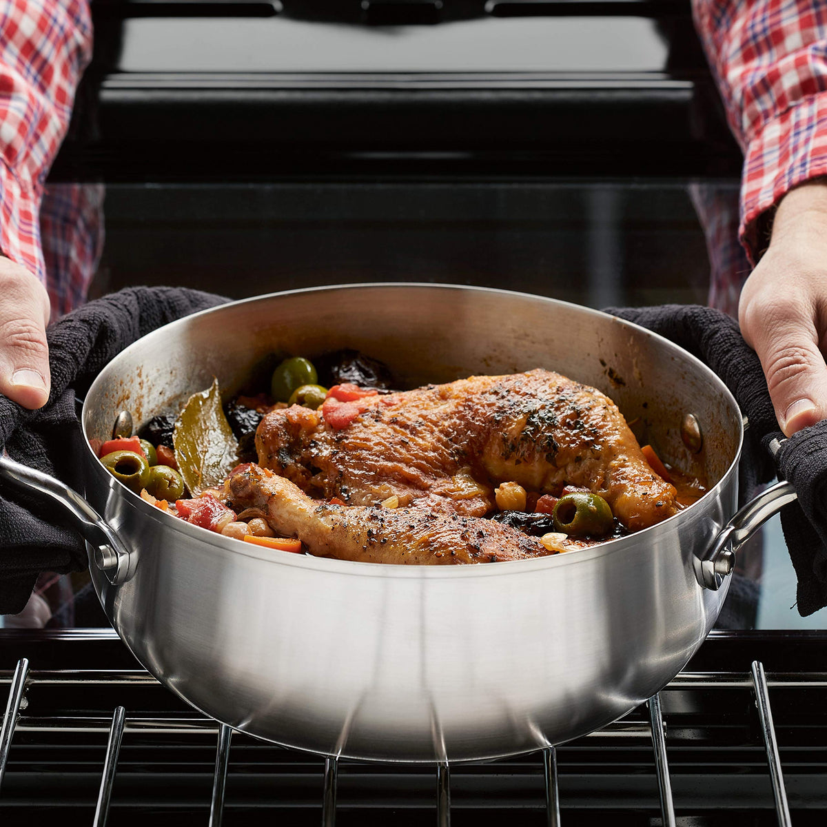 3 Ply Casserole with Lid (Silver / 4 Quarts)