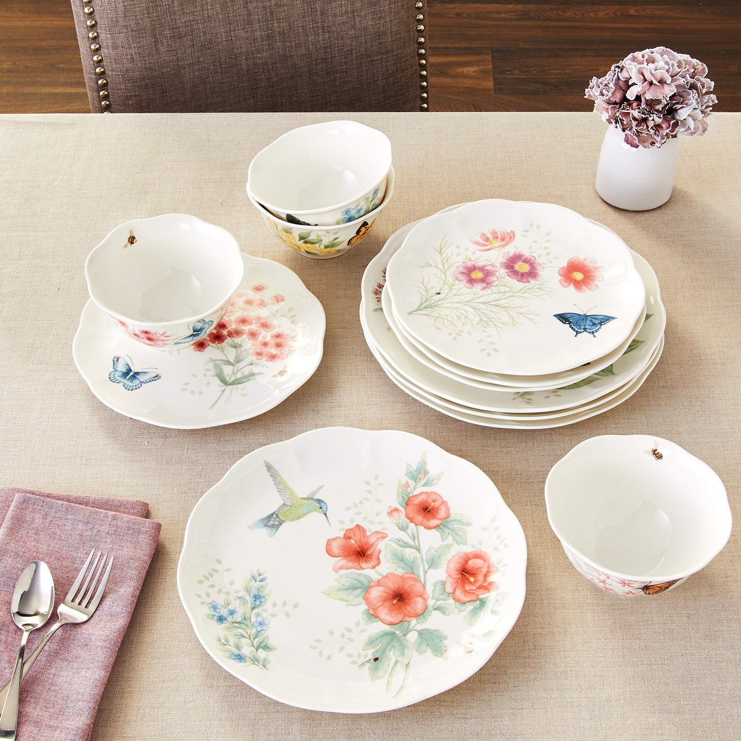 Butterfly Meadow Flutter Porcelain 12 (12-Piece Dinnerware Set)