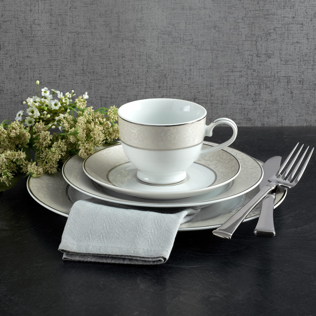Parchment 40 Piece Dinnerware Set (40-Piece / Parchment)