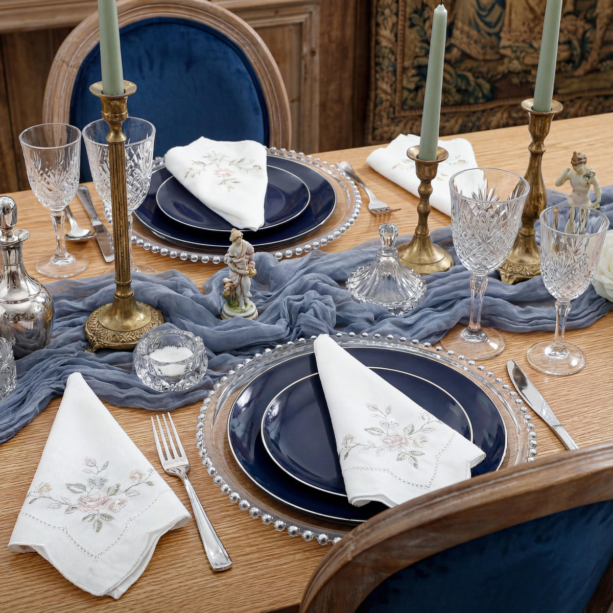 200PCS Blue Plastic Plates with Silver Rim (Blue and Silver / 200)