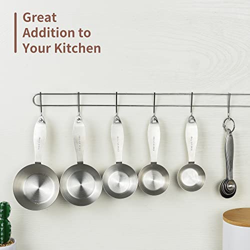 measuring cups and spoons set
