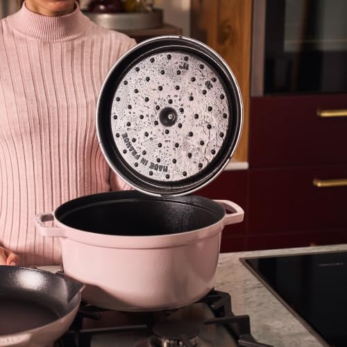 Cast Iron 4 qt Round Dutch Oven (4-qt Round / Peony Pink)