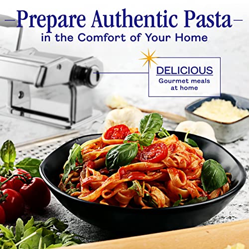 Pasta Maker with Adjustable Thickness Settings (Silver)