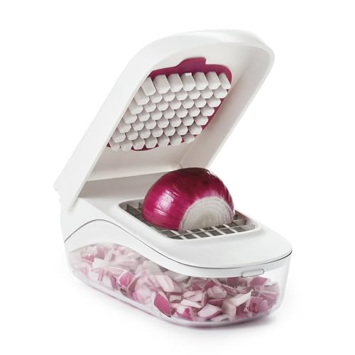 Good Grips Vegetable and Onion Chopper with Easy Pour Opening (One Size / Chopper)