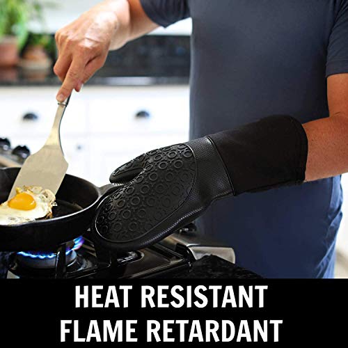 BPA Free Soft Silicone 4 Piece Oven Mitts & Trivets Set (Yellow / 4-Piece Oven Mitts & Trivets Set)