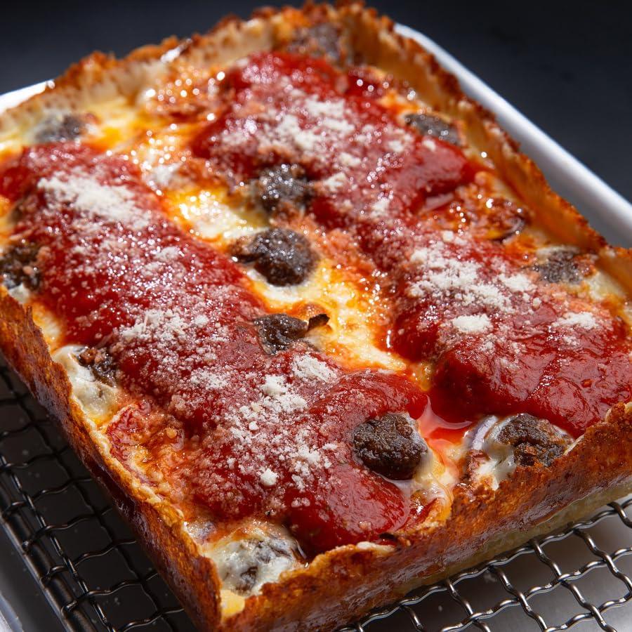 Detroit Style Pizza Pans