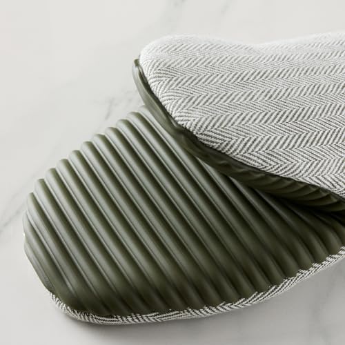 Evergreen Design Series Herringbone Ribbed Soft Silicone Mini Oven Mitts 2