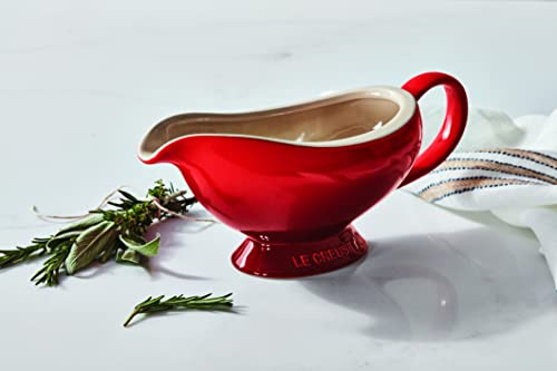 Heritage Stoneware Gravy Boat (16 Ounces / Cerise)