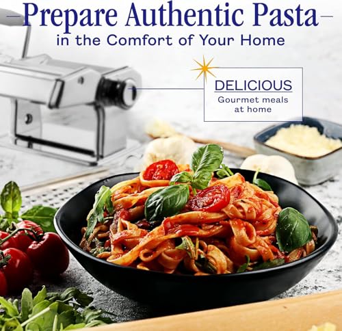 Pasta Maker with 7 Adjustable Thickness Settings (Red)