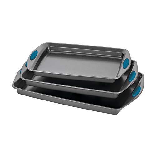 Nonstick Bakeware Set with Grips