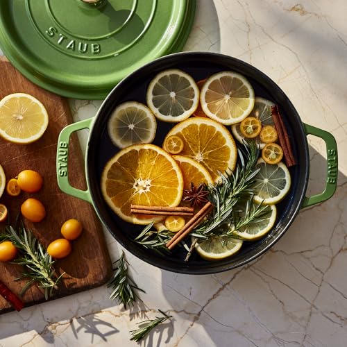 Cast Iron Round Dutch Oven (4-qt Round / Pistachio)