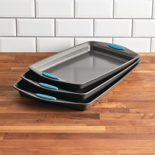 Nonstick Bakeware Set with Grips