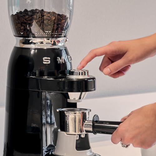 CGF11 Retro Style Coffee Grinder (8x7x11 / Black)