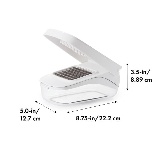 Good Grips Vegetable and Onion Chopper with Easy Pour Opening (One Size / Chopper)