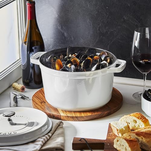 Cast Iron Dutch Oven 4 (4-qt Round / White)