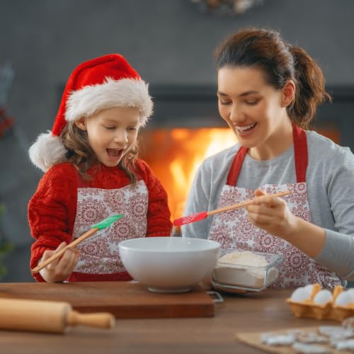 12 Pcs Christmas Silicone Spatulas Pot Holders Set Heat Resistant Pot Holders with Pocket Baking Gifts for Christmas Gift Party Supplies (Classic Christmas Style)