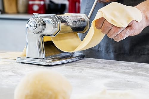 IPasta Classic Line. Pasta Machine 100% Made in Italy. Fresh pasta machine in steel. Manual roller with crank. Creates dough sheets for Lasagne (End of line)