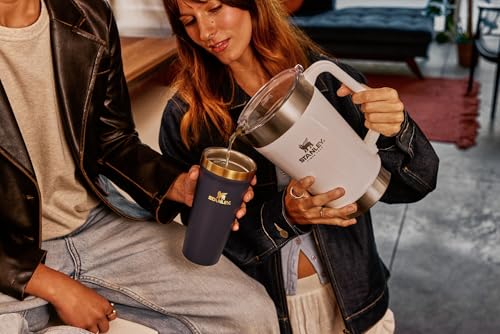 Stay Chill Pitcher (Frost / 64 Ounces / Pitcher)